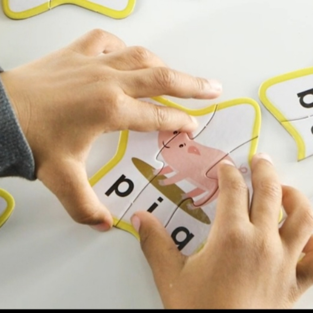 Learning Resources Puzzle Packs~Set of 2: Colors & Shapes and 3-Letter Word - Picture 4 of 5